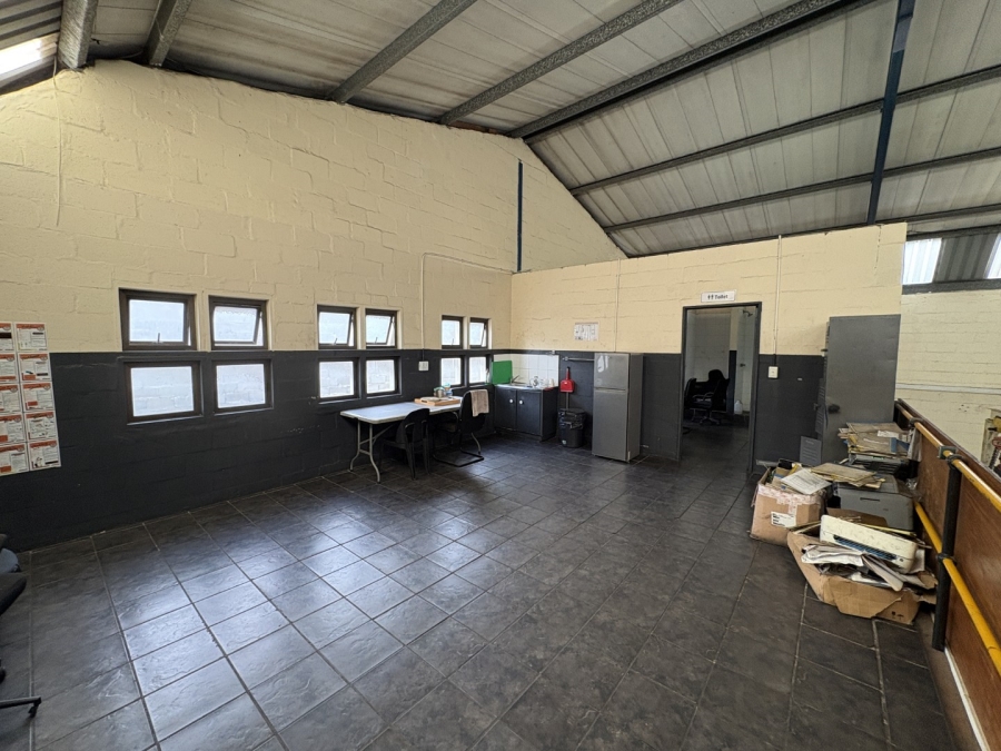 To Let Commercial Property for Rent in Montague Gardens Western Cape